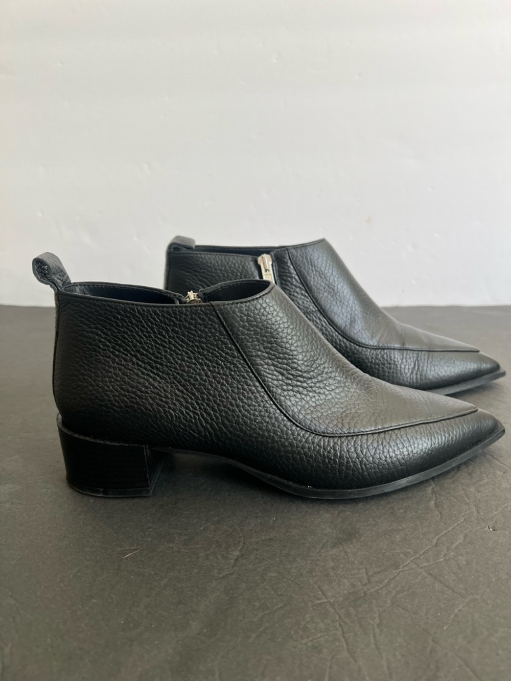 Everlane Black Leather Pointed Toe Ankle Booties